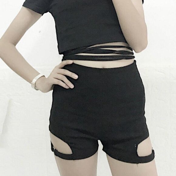 Stretchy Black Cutout Shorts - Picture 4 of 6